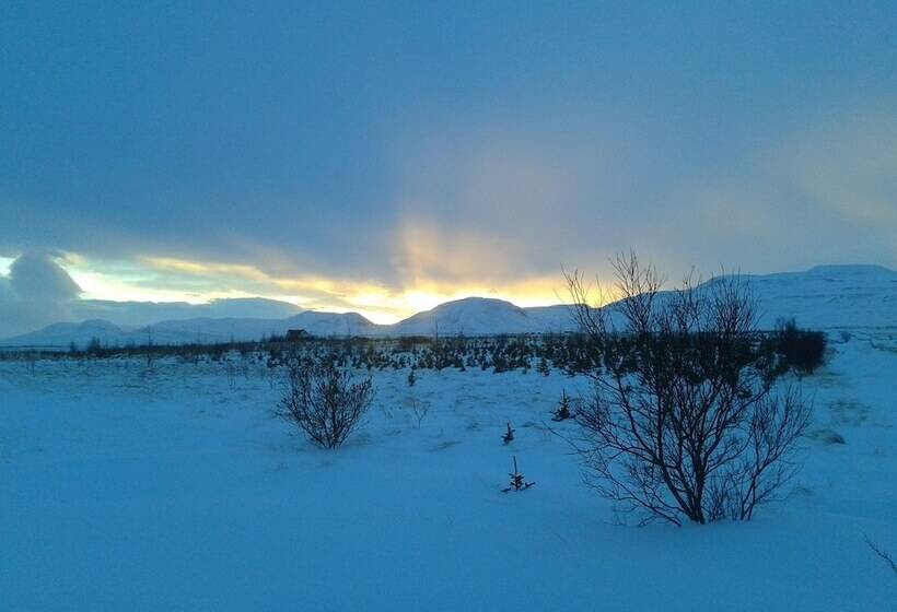 پانسیون Syðra Skörðugil Guesthouse