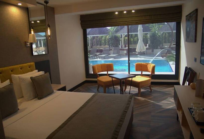 Отель Royal Cesme