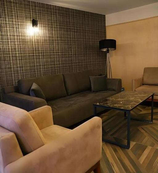 Отель Royal Cesme