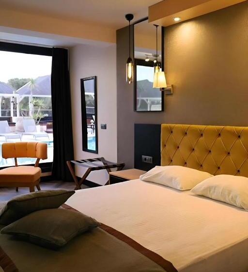 Отель Royal Cesme