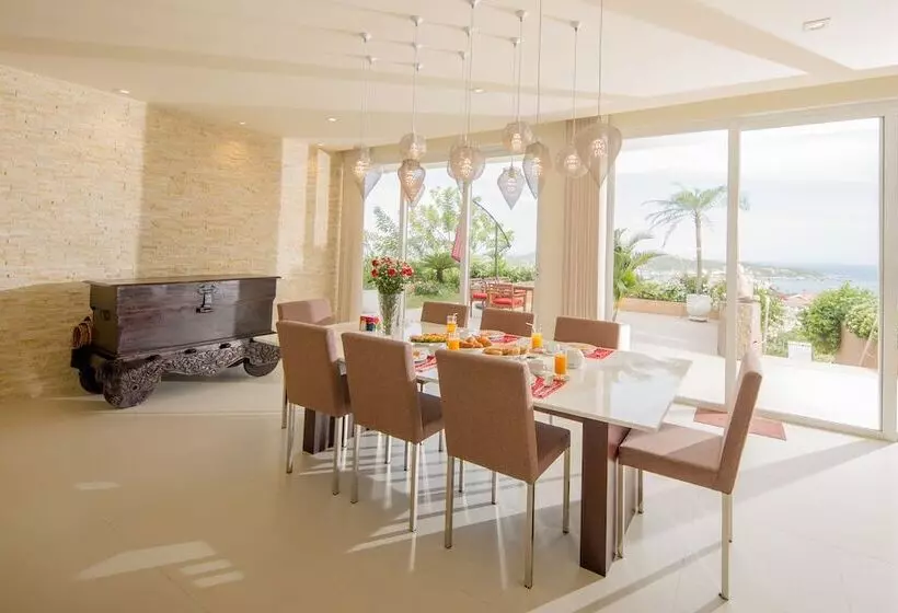 Acqua Villa Nha Trang