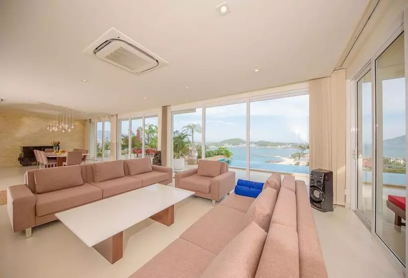 Acqua Villa Nha Trang