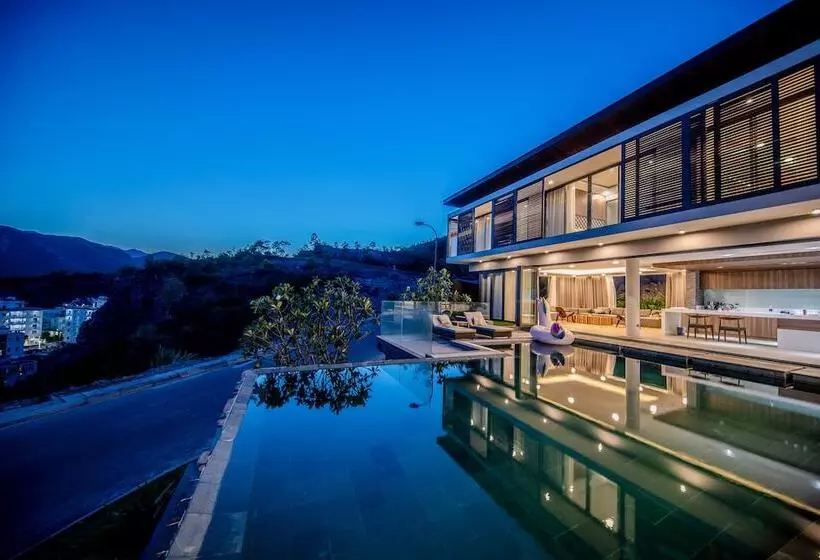 Acqua Villa Nha Trang