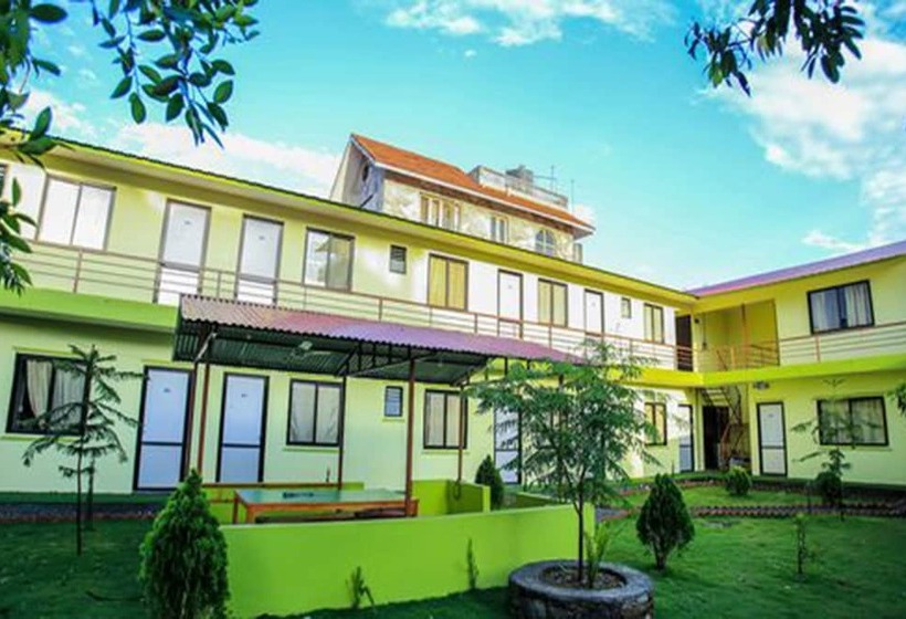 تختخواب و صبحانه Backpackers Home