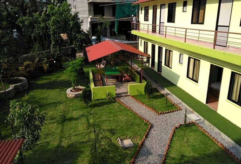 تختخواب و صبحانه Backpackers Home