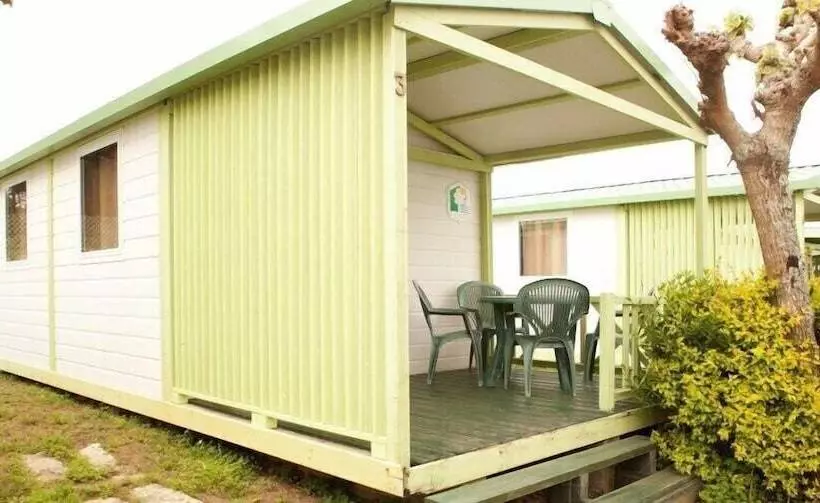 ホテル Camping Os Fieitás