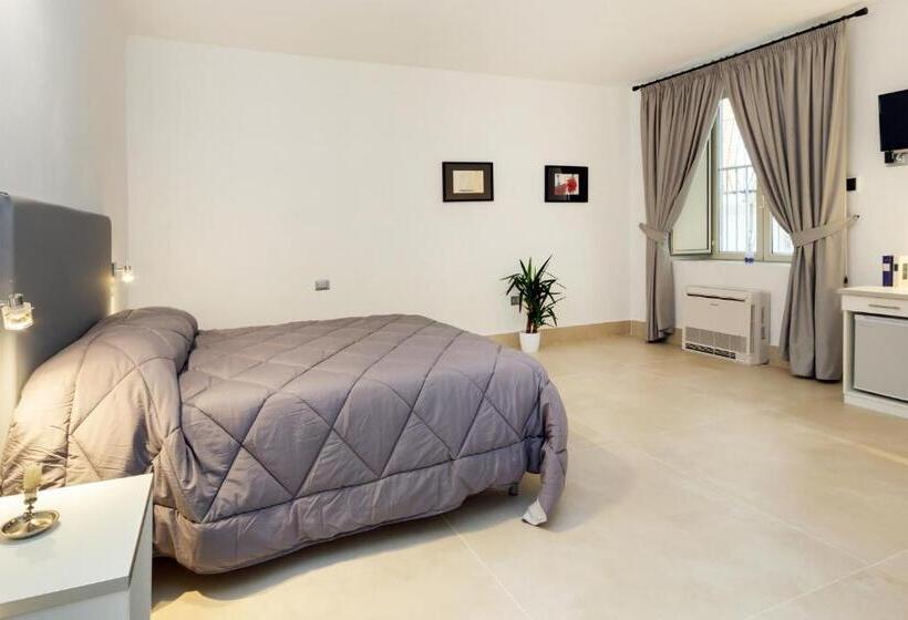 هتل Il Tesoro Smart Suite & Spa