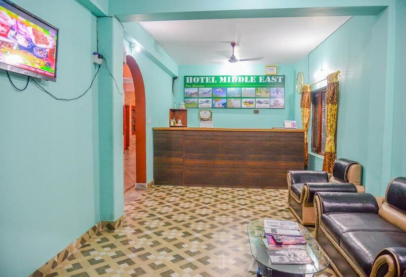 هتل Middle Star