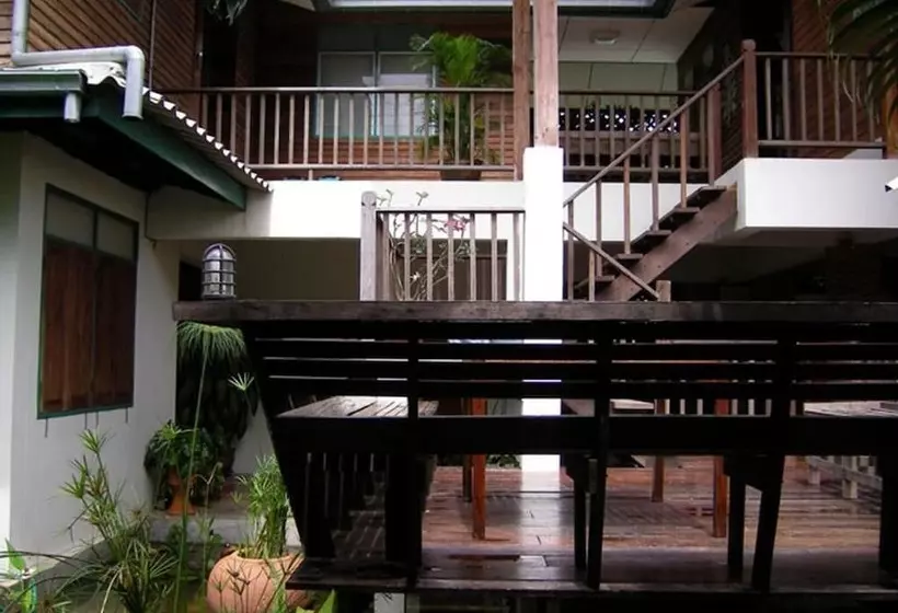 پانسیون Ayutthaya Place