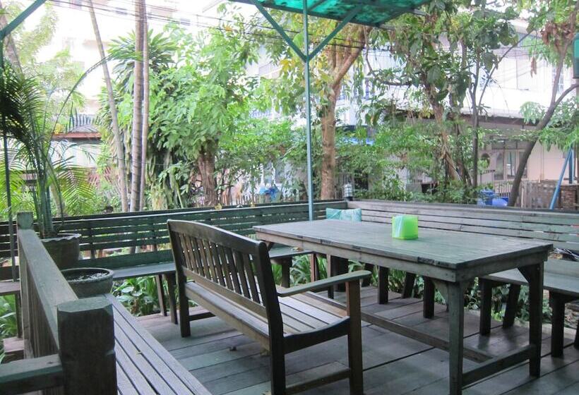 ペンション Ayutthaya Place