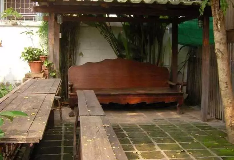 پانسیون Ayutthaya Place