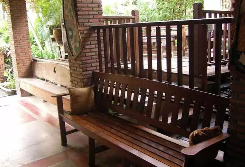 پانسیون Ayutthaya Place