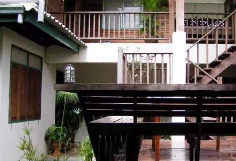 پانسیون Ayutthaya Place