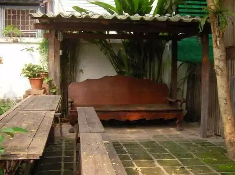 پانسیون Ayutthaya Place