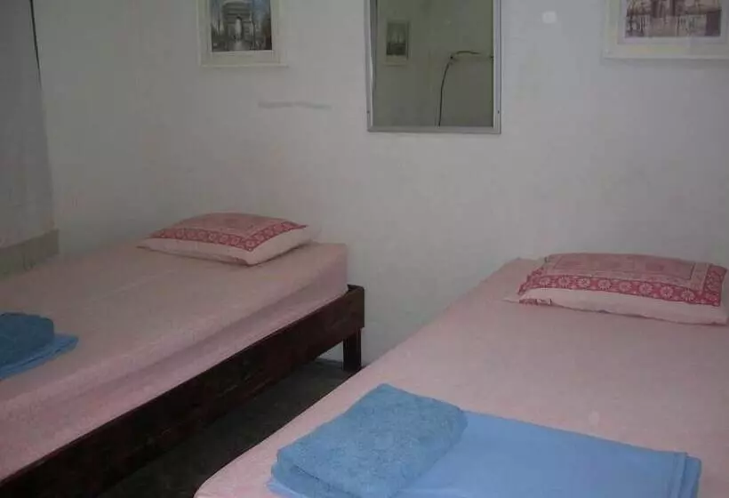 پانسیون Ayutthaya Place