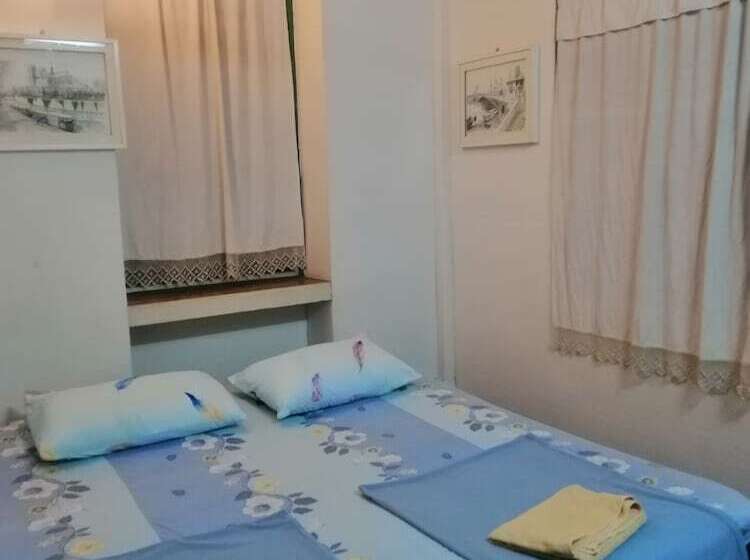 ペンション Ayutthaya Place