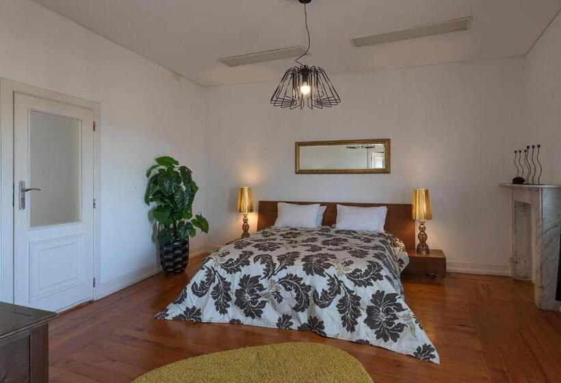 بنسيون Casa Da Real Companhia