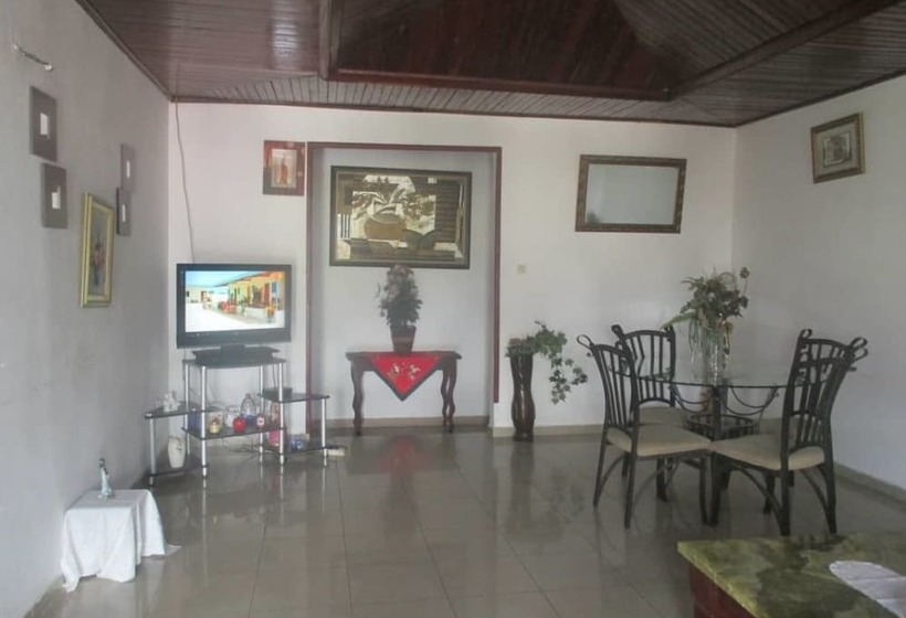 پانسیون Dave S  Home