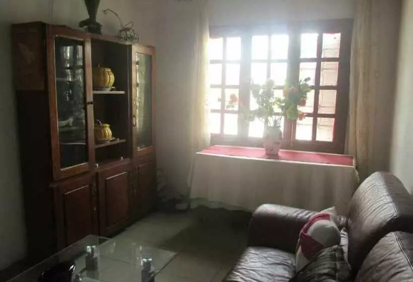 پانسیون Dave S  Home