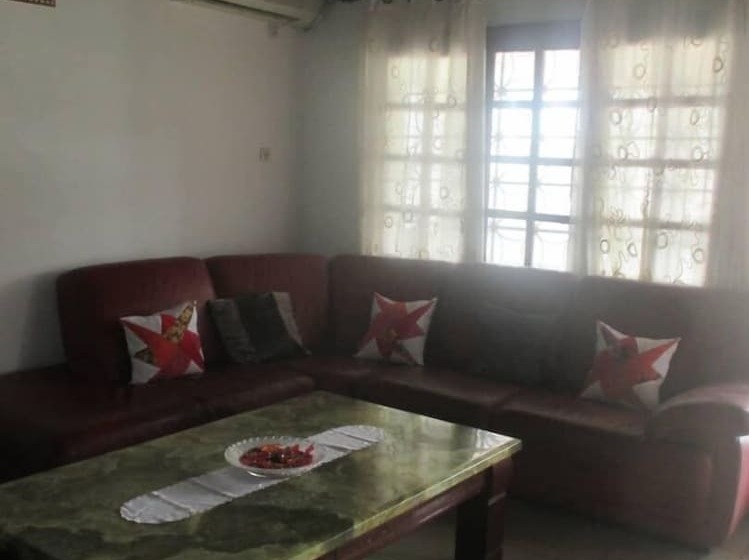 پانسیون Dave S  Home