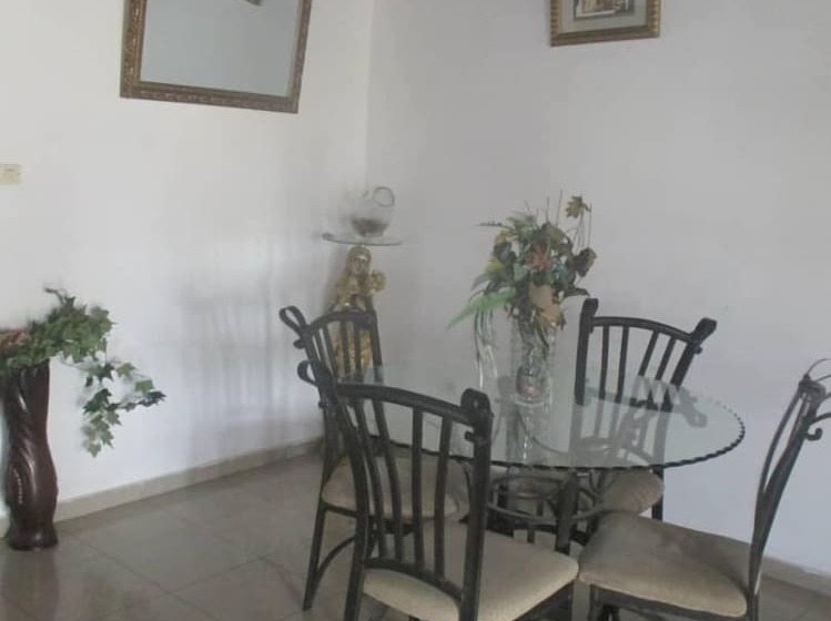 پانسیون Dave S  Home