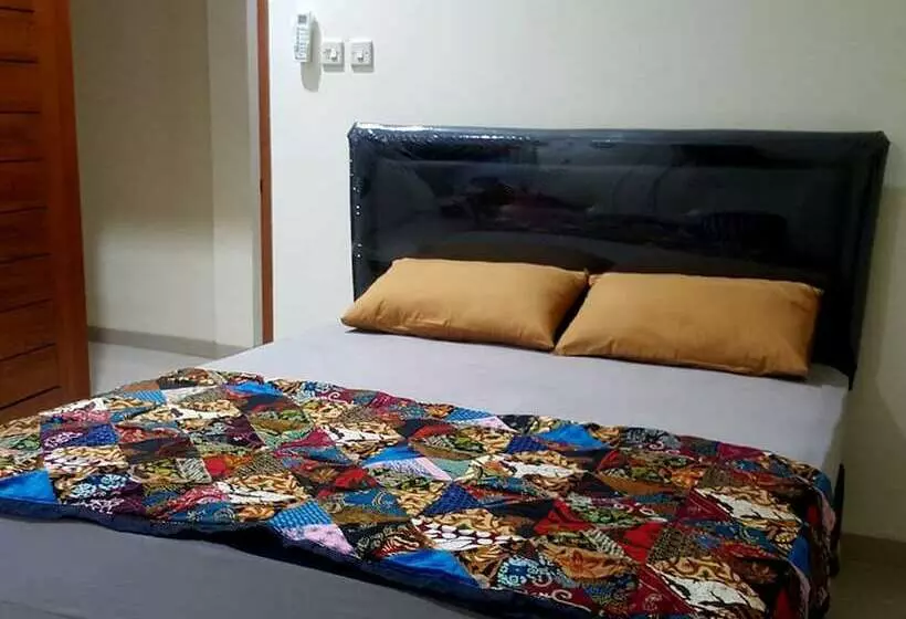 Majatalo Family Home Ratmono Jih