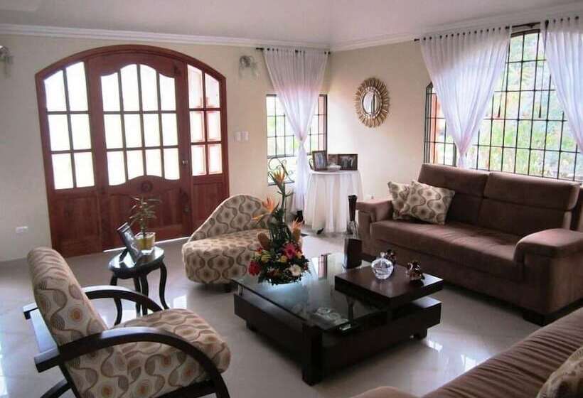 Pensão La Flor De La Canela