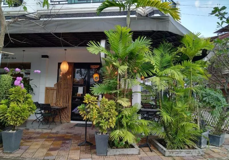 پانسیون Le Water Villa