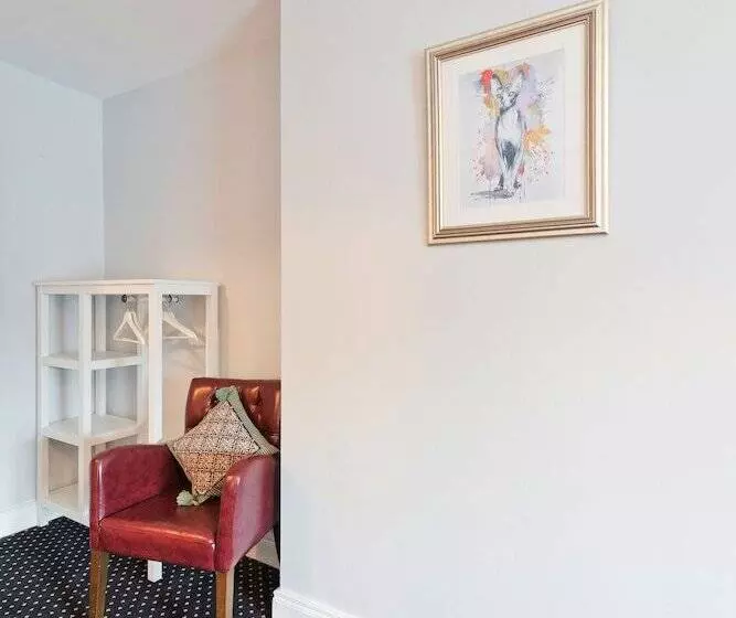 Majatalo The Hatch Cavan