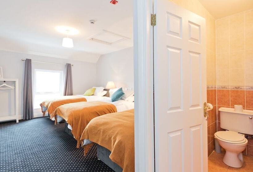 פנסיון The Hatch Cavan