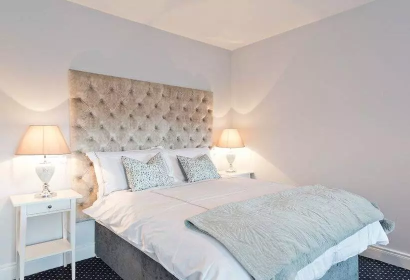 Majatalo The Hatch Cavan