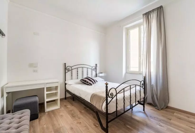 Rooms Piramide