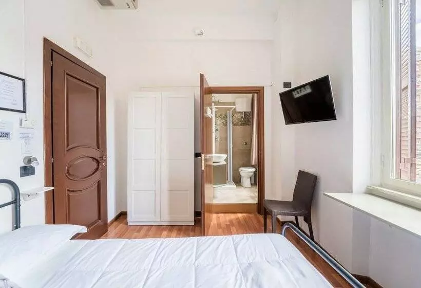 Rooms Piramide