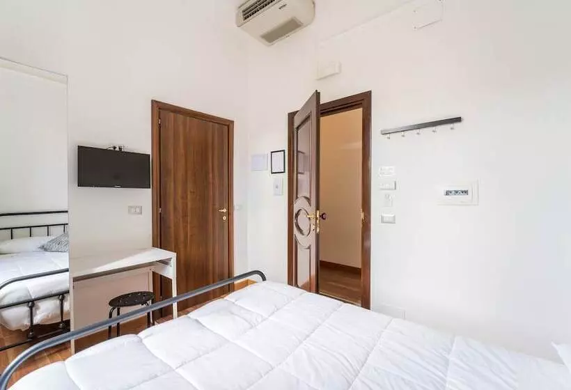 Rooms Piramide