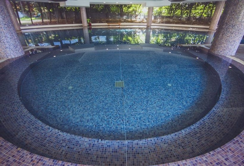 Senses Hotel And Resort