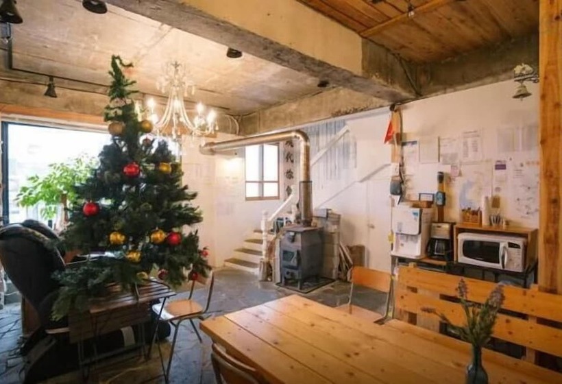 Lemon Tree Guesthouse 1 Hostel