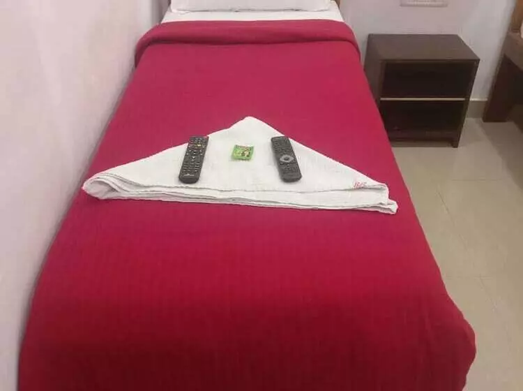 ユースホステル Mumbai Backpackers