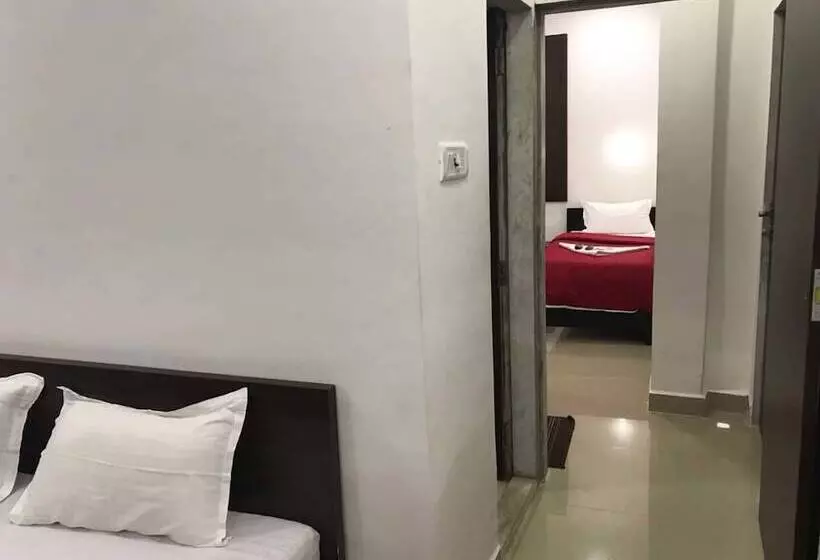 ユースホステル Mumbai Backpackers