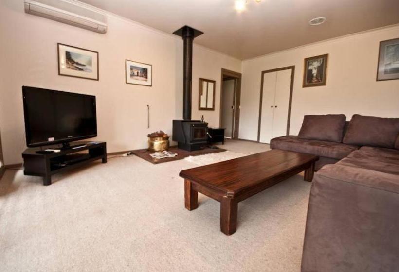 Eastwind On Chinamans Creek