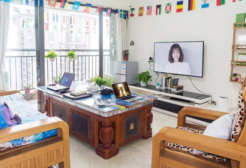 پانسیون Amazon Hostel