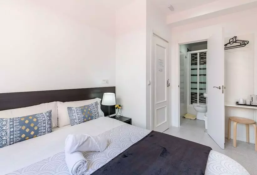 پانسیون Ayz Sierra De Meira   Auto Check In Property