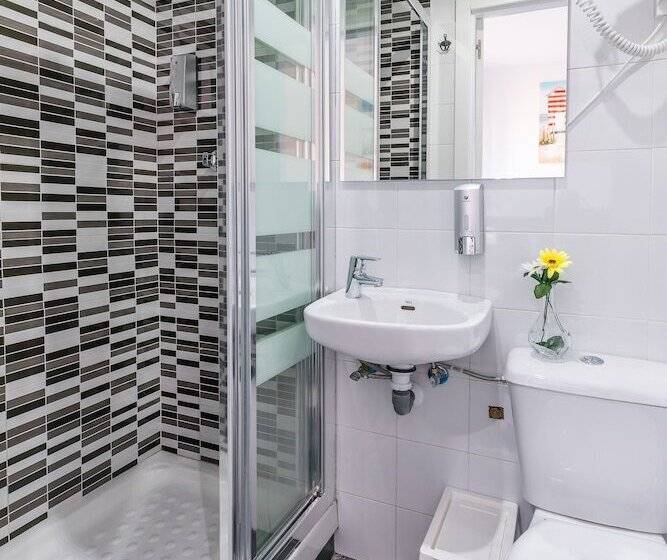 پانسیون Ayz Sierra De Meira Auto Check In Property