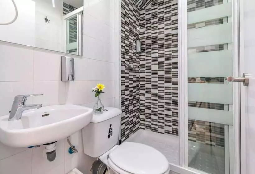 پانسیون Ayz Sierra De Meira   Auto Check In Property