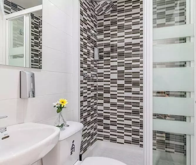 پانسیون Ayz Sierra De Meira   Auto Check In Property