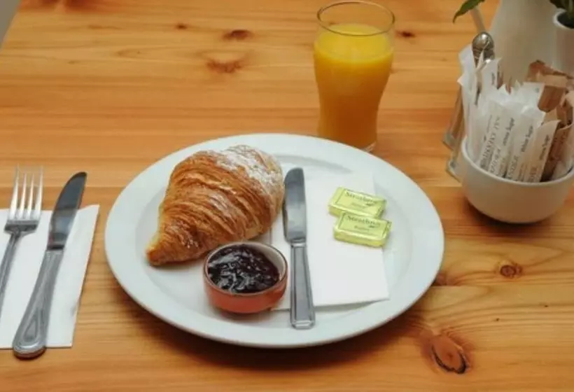 ペンション Lodge At The Old Barracks