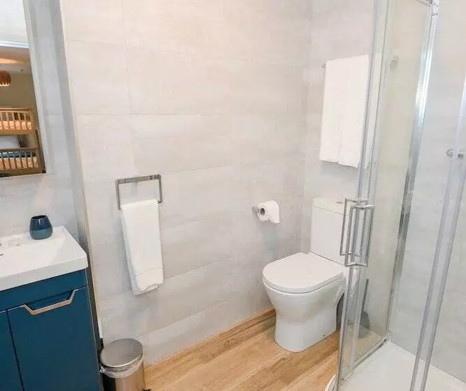 ペンション Lodge At The Old Barracks