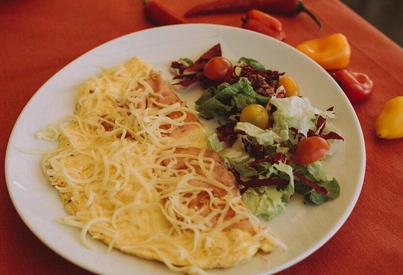 بنسيون Rooms And Apartments Emily