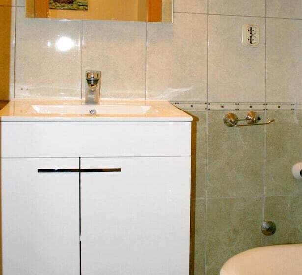 Panzió Rooms And Apartments Emily