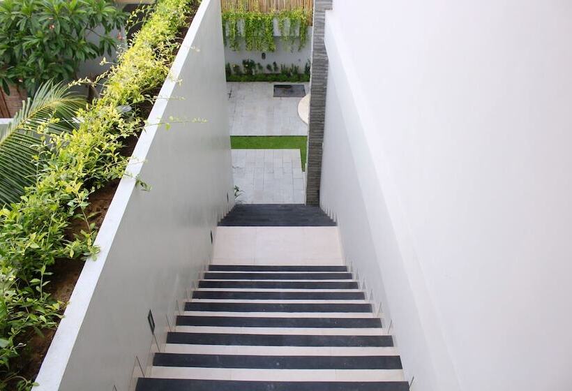 Pansiyon Rusty Seminyak