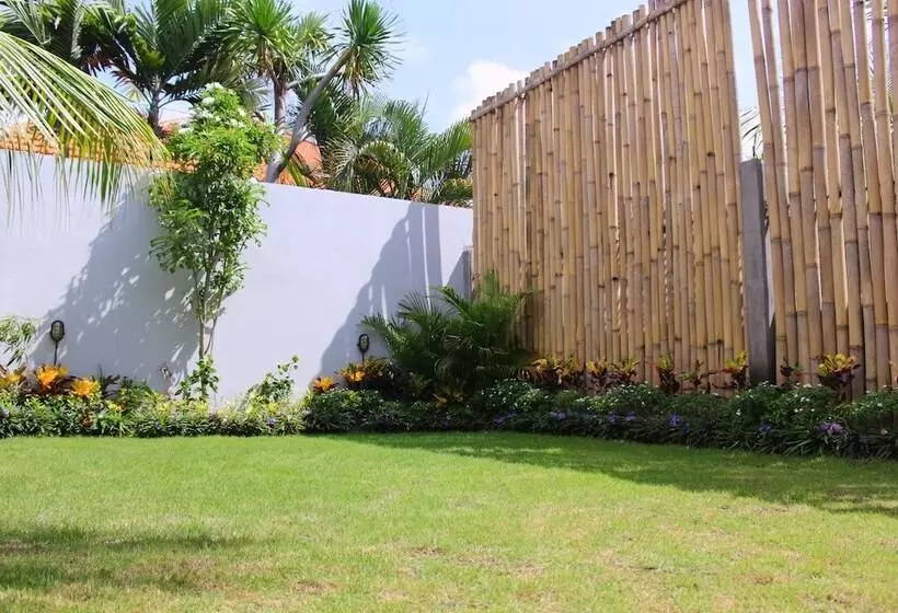 پانسیون Rusty Seminyak